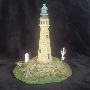 Danbury Mint Buffalo Main, Buffalo, NY Lighthouse Figurine
